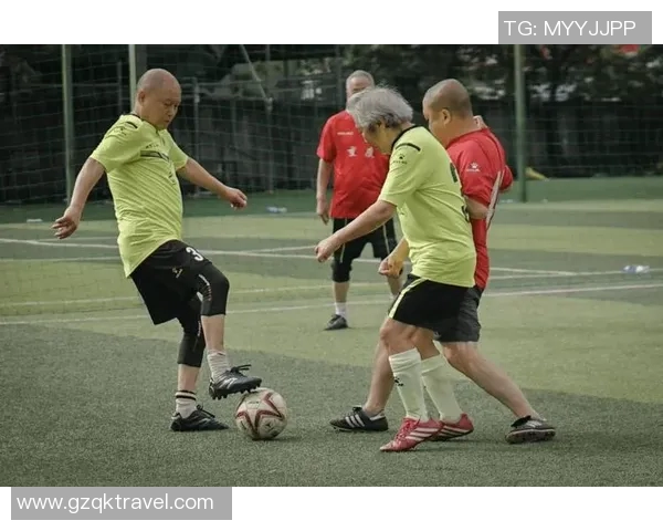 重庆足球队团队协作能力大幅提升荣登全国足球团队协作排名新高 重庆足球队团队协作能力大幅提升荣登全国足球团队协作排名新高