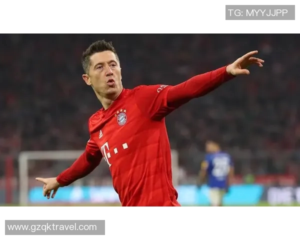 莱万领衔新赛季足球盛宴球迷期待他再次书写传奇篇章