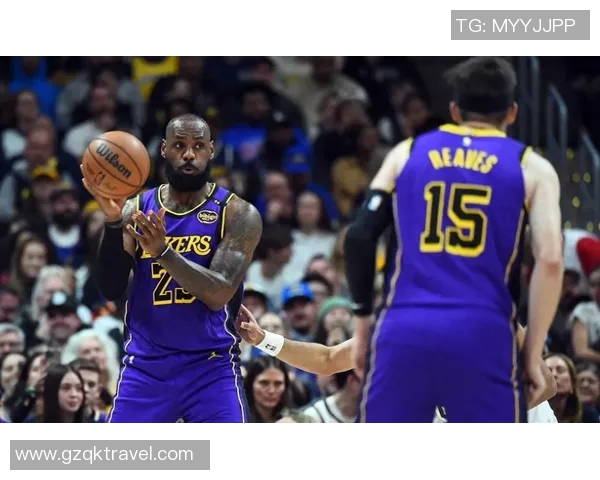 湖人热火对决前瞻:明星球员交锋与战术博弈的精彩分析 湖人热火对决前瞻:明星球员交锋与战术博弈的精彩分析