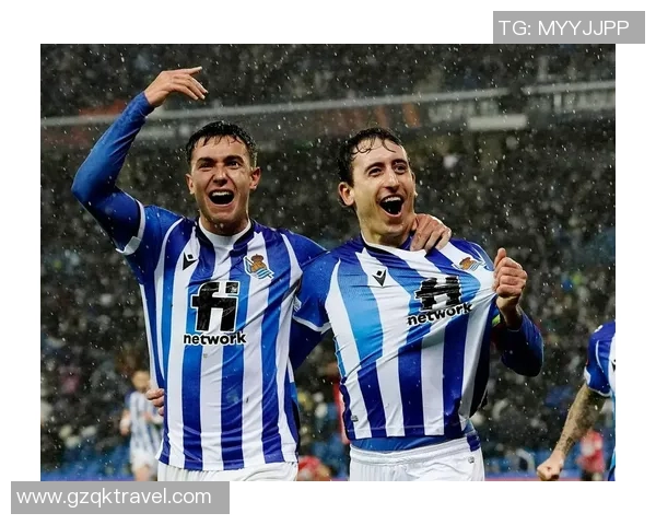 华伦西亚迎战皇家社会争夺西甲积分榜关键战役的胜利与荣耀