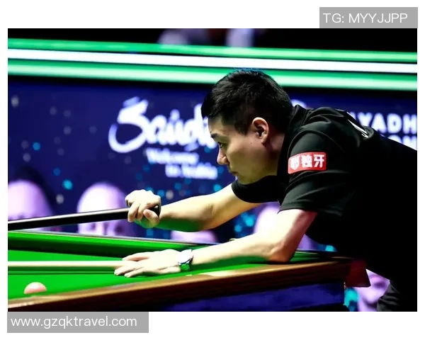 丁俊晖与潘晓婷的巅峰对决斯诺克赛场上的传奇之战 丁俊晖与潘晓婷的巅峰对决斯诺克赛场上的传奇之战