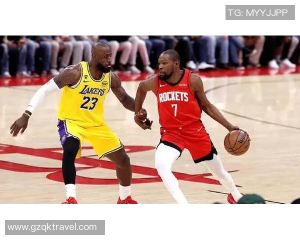 湖人对决火箭精彩回顾：明星球员表现与比赛关键时刻解析