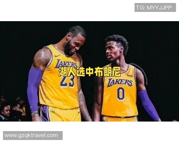 詹姆斯父子同台倒计时布朗尼正式宣布参加NBA选秀引发关注