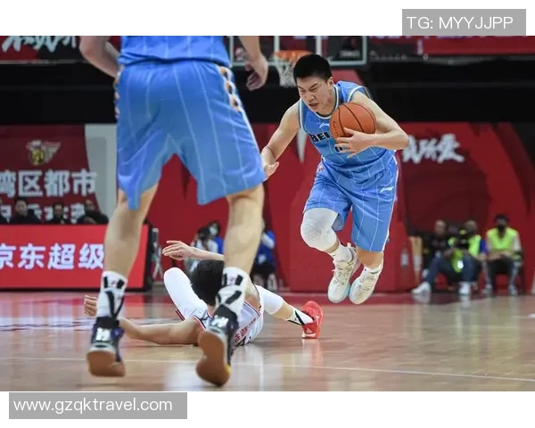 广东与深圳季后赛精彩瞬间回顾与分析全景展现篮球激情与对决魅力